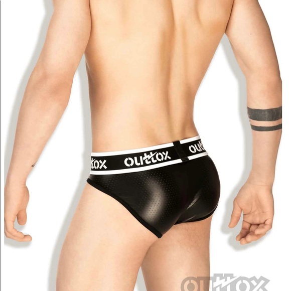 Outtox Black Regular Rear Briefs. BR142-90-L - Picture 2 of 3
